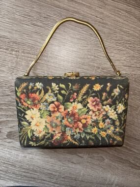 Vintage 50s VOLUPTE Floral Tapestry Style Wrist Evening Box Bag Chain Strap
